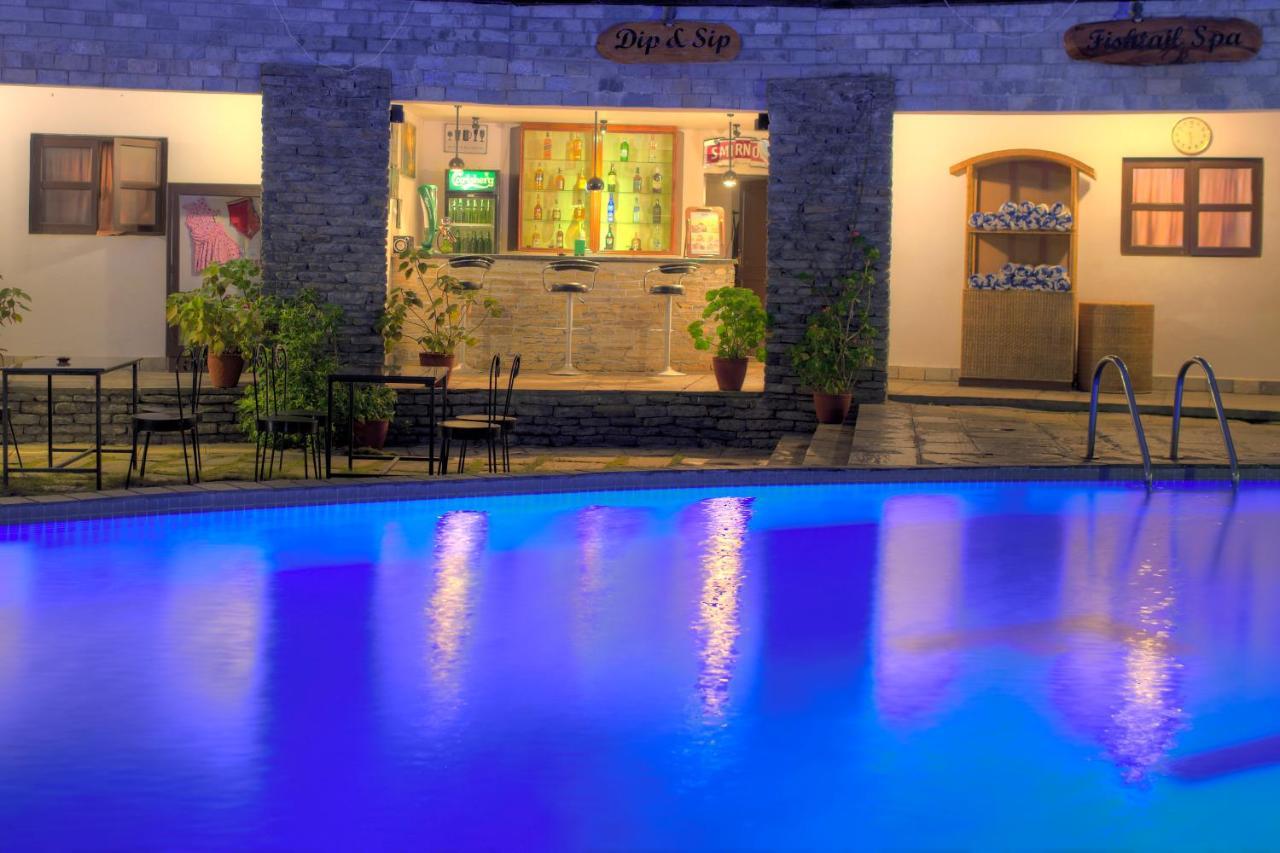 Fish Tail Lodge Покхара Экстерьер фото
