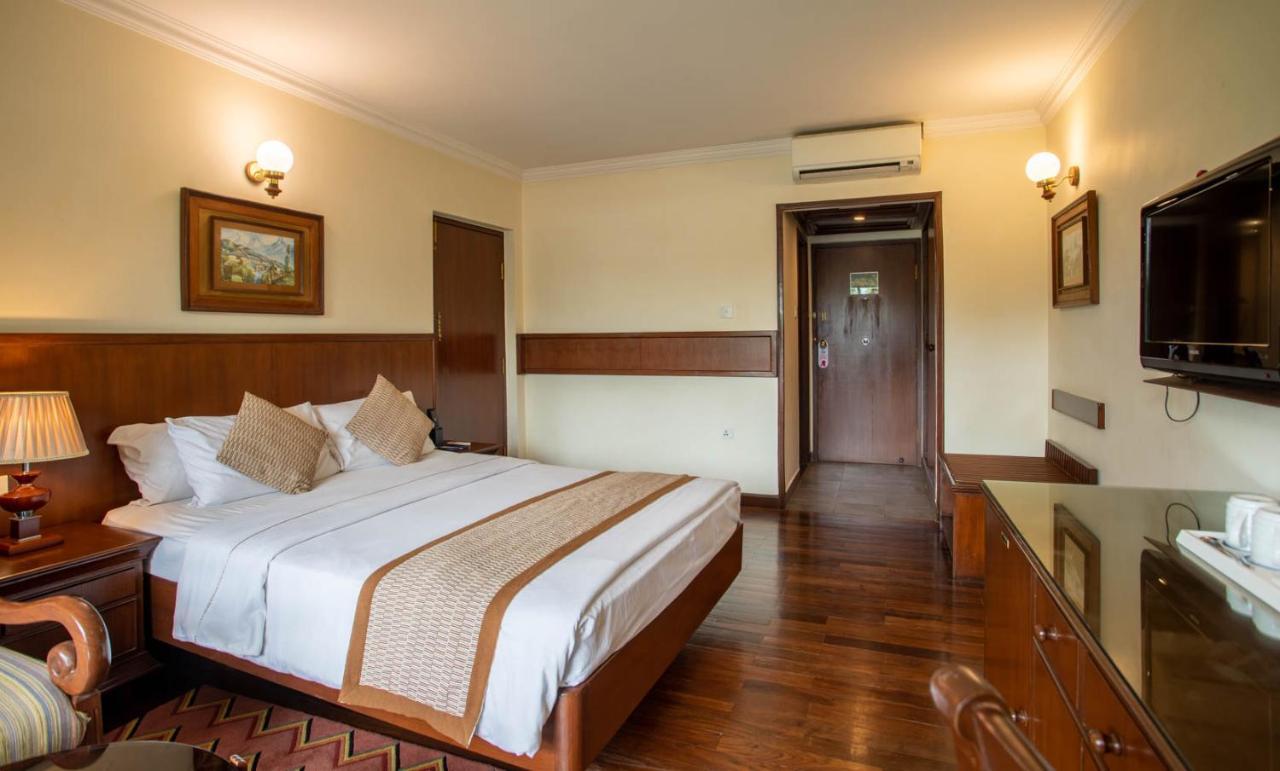 Fish Tail Lodge Покхара Экстерьер фото