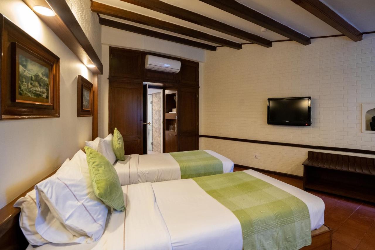 Fish Tail Lodge Покхара Экстерьер фото